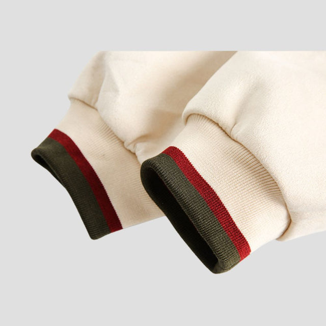 Unisex jacket designed for a contemporary street style look