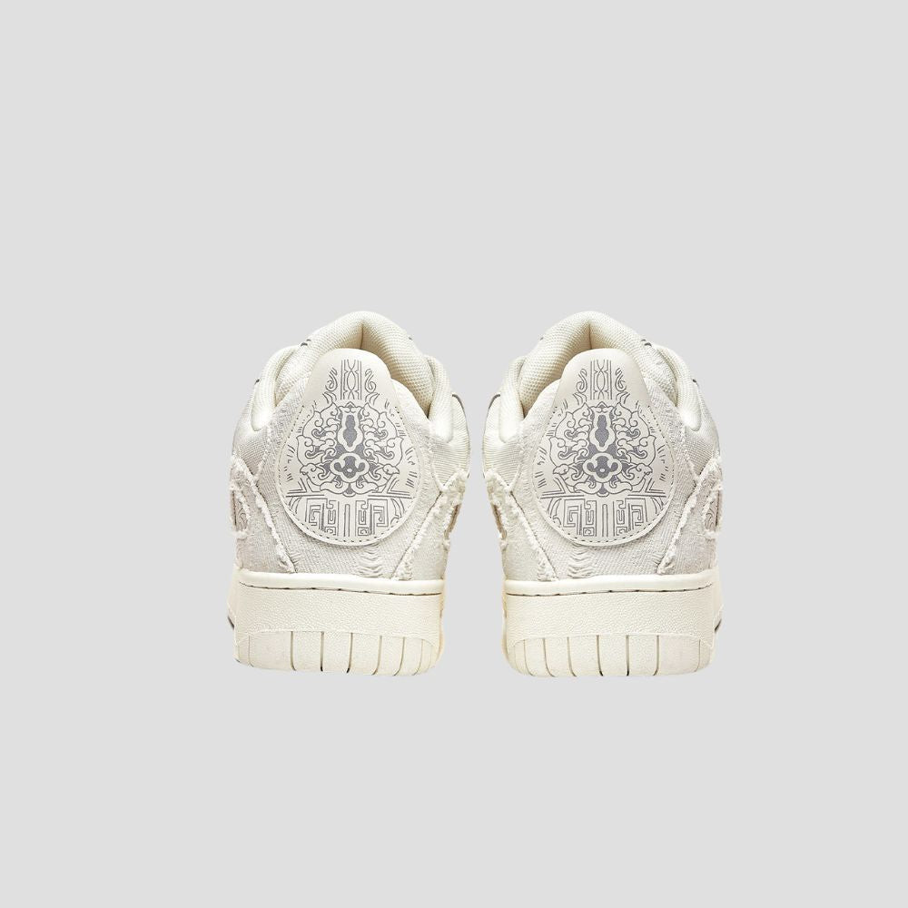 From casual to dressy, these sneakers elevate any ensemble with their sleek silhouette.