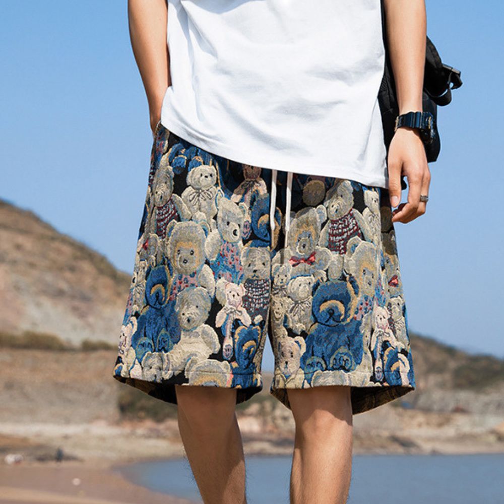 Breathable, color block shorts with a loose fit and street fashion vibe.