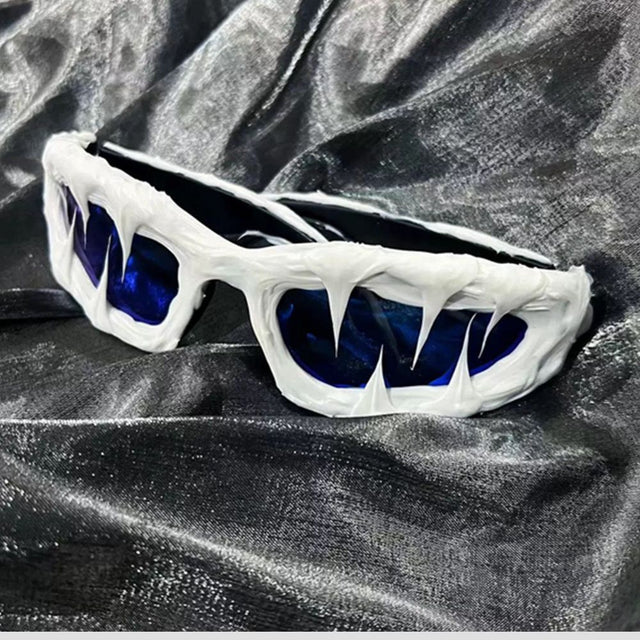 Avant-garde Sunglasses