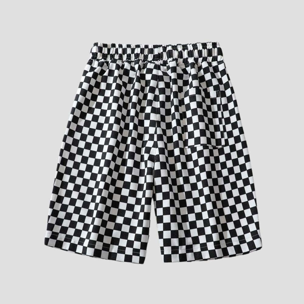 Checkerboard design street fashion shorts.