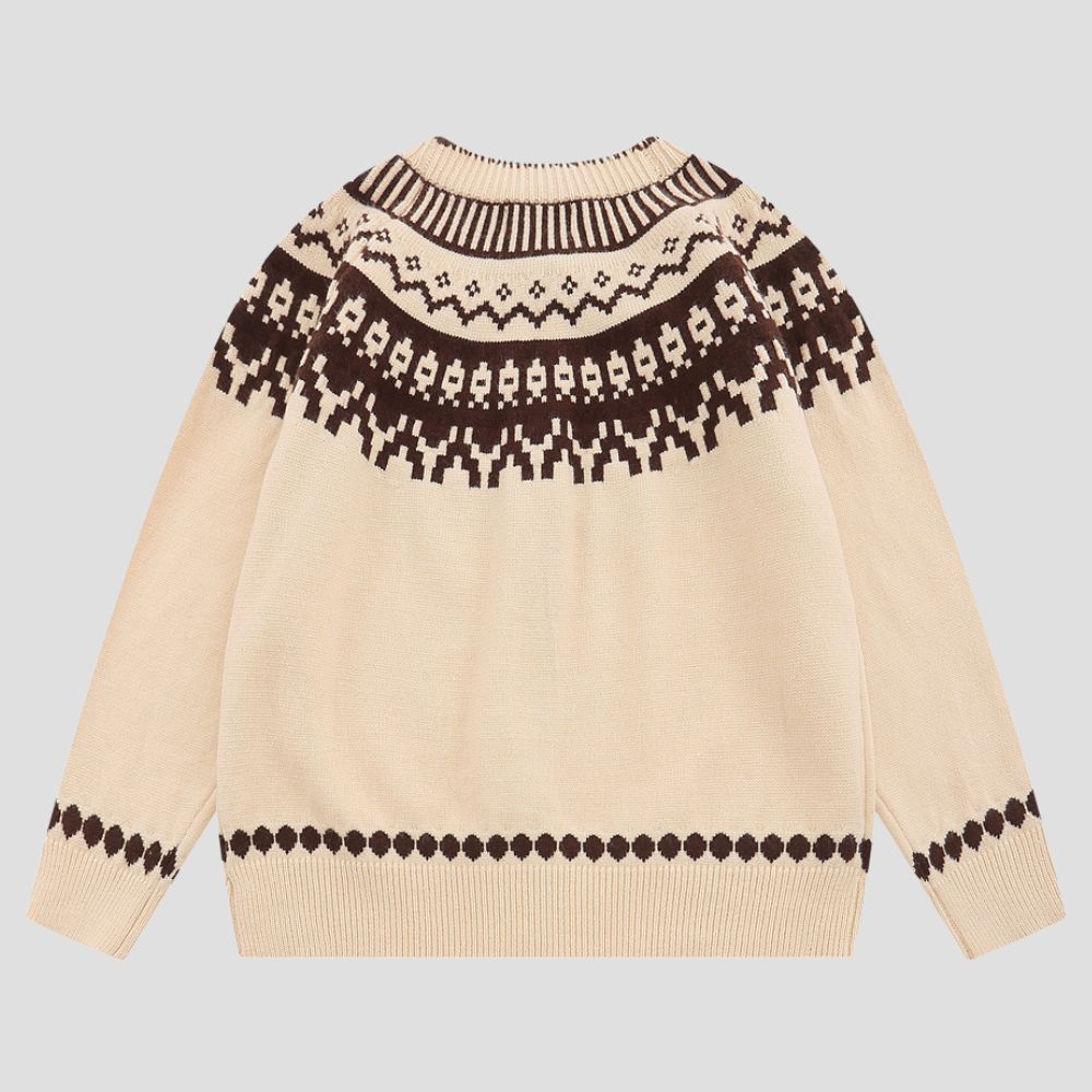 Relaxed fit sweater perfect for casual autumn outings
