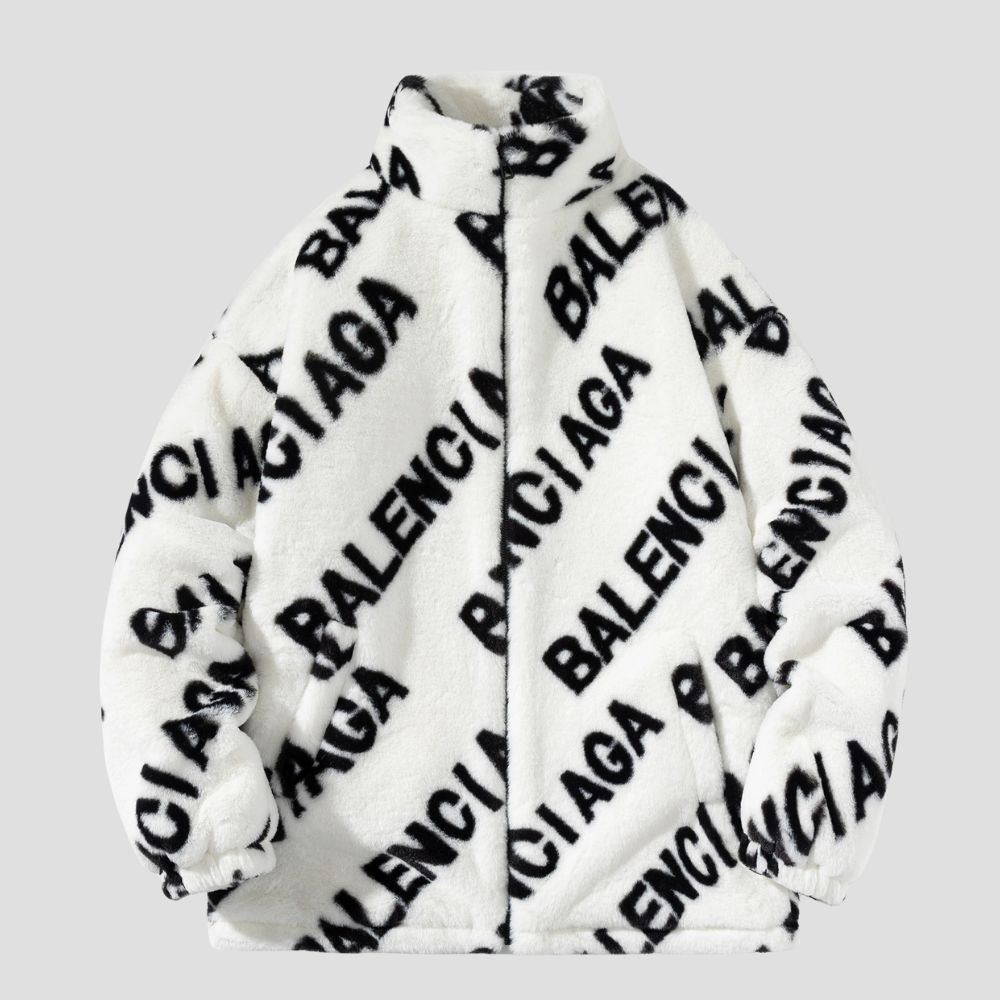 Plüschjacke mit Buchstabenstickerei