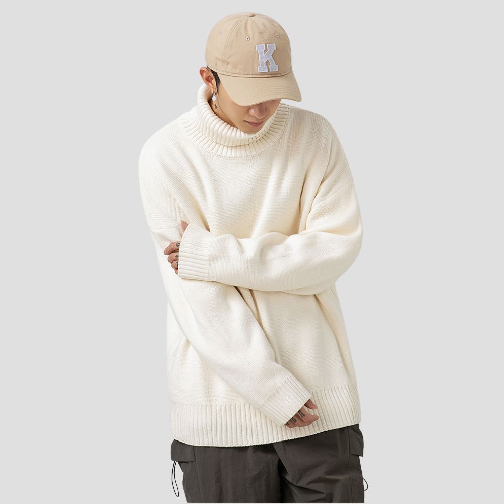 Comfortable and soft sweater with stylish ribbed neck design
