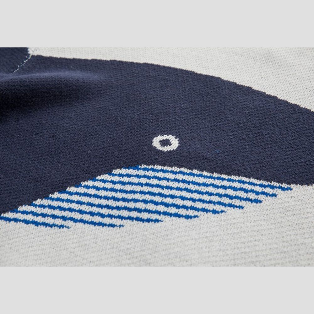 Loose-fitting ocean-themed sweater suitable for both men and women
