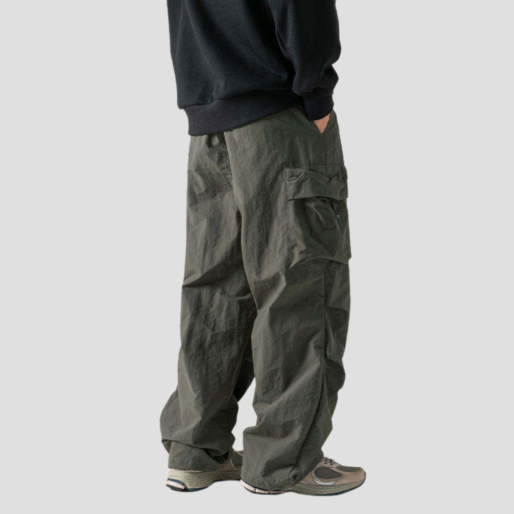 Pantalones tipo cargo tácticos