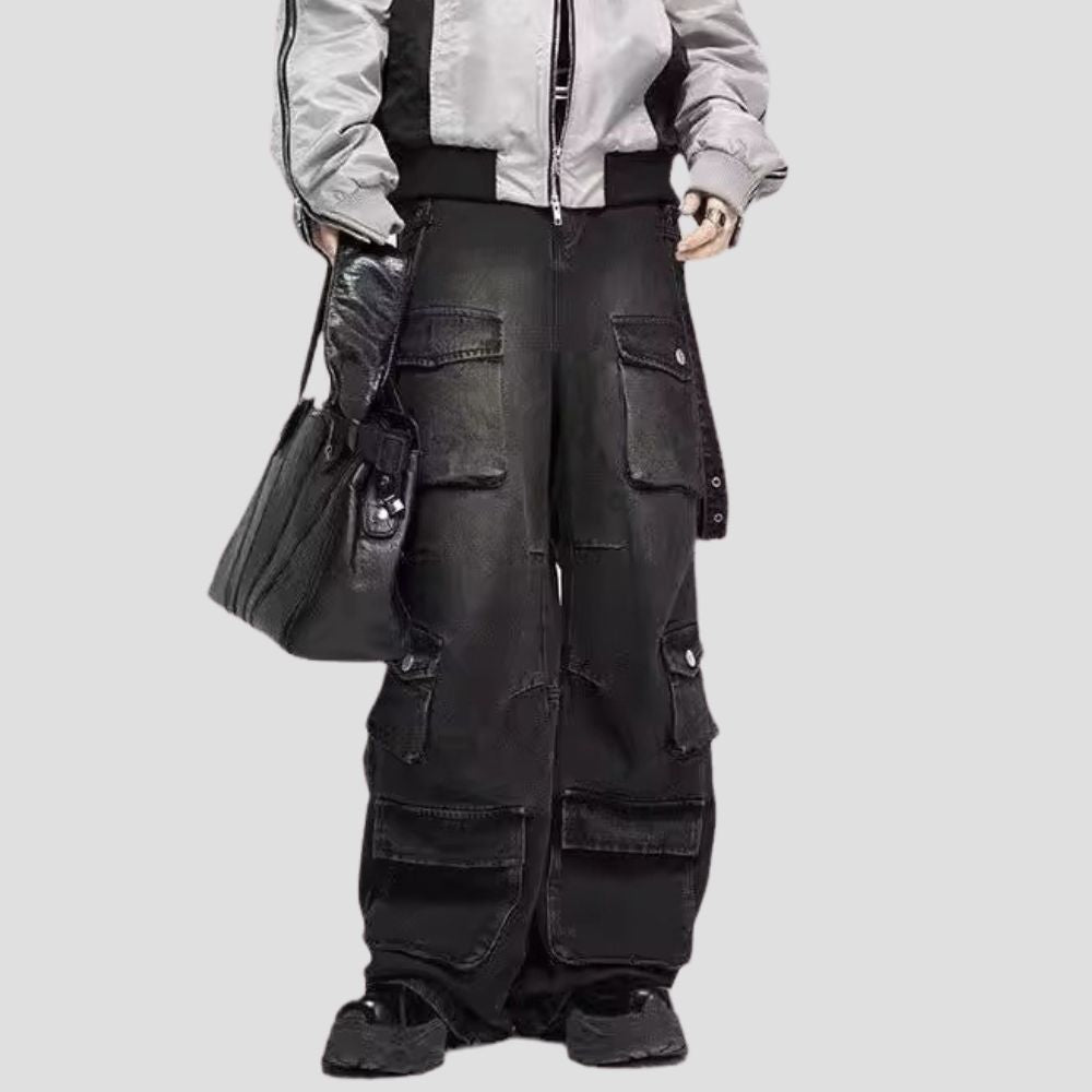 relaxed-fit-multi-pocket
