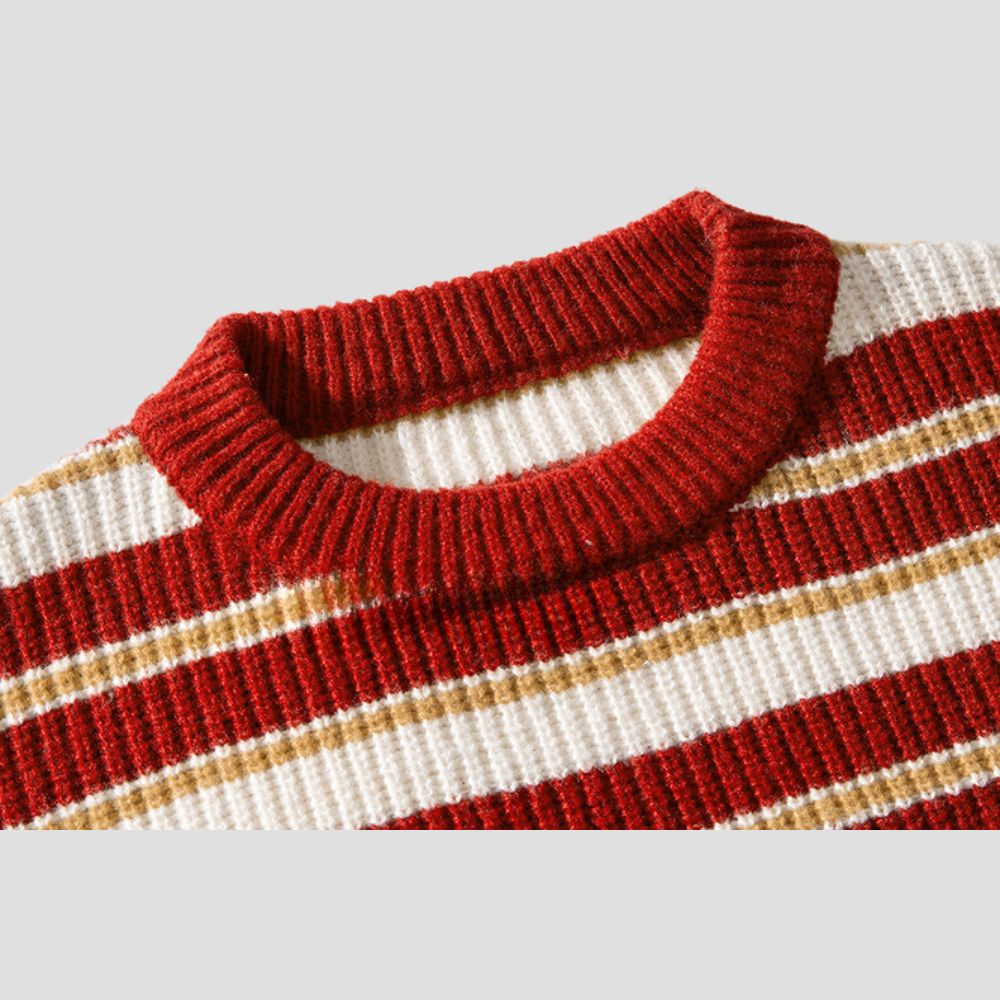 Warm sweater designed for both men and women
